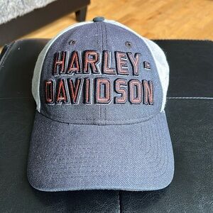 NEW ERA HARLEY-DAVIDSON snap back hat. GUC. 2-toned grey and orange. One size.